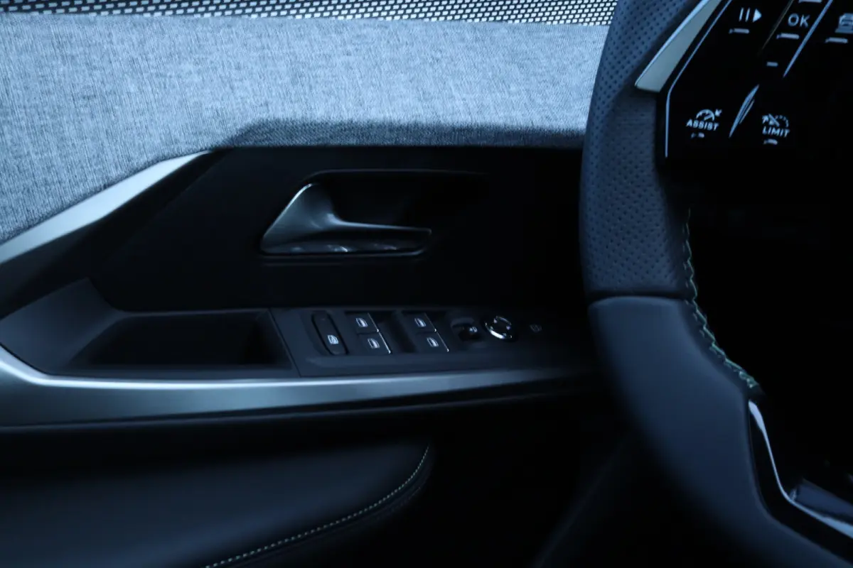 GT | Adaptieve cruise control met Stop&Go functie | LED 3D-achterlichten | Pack Safety Plus