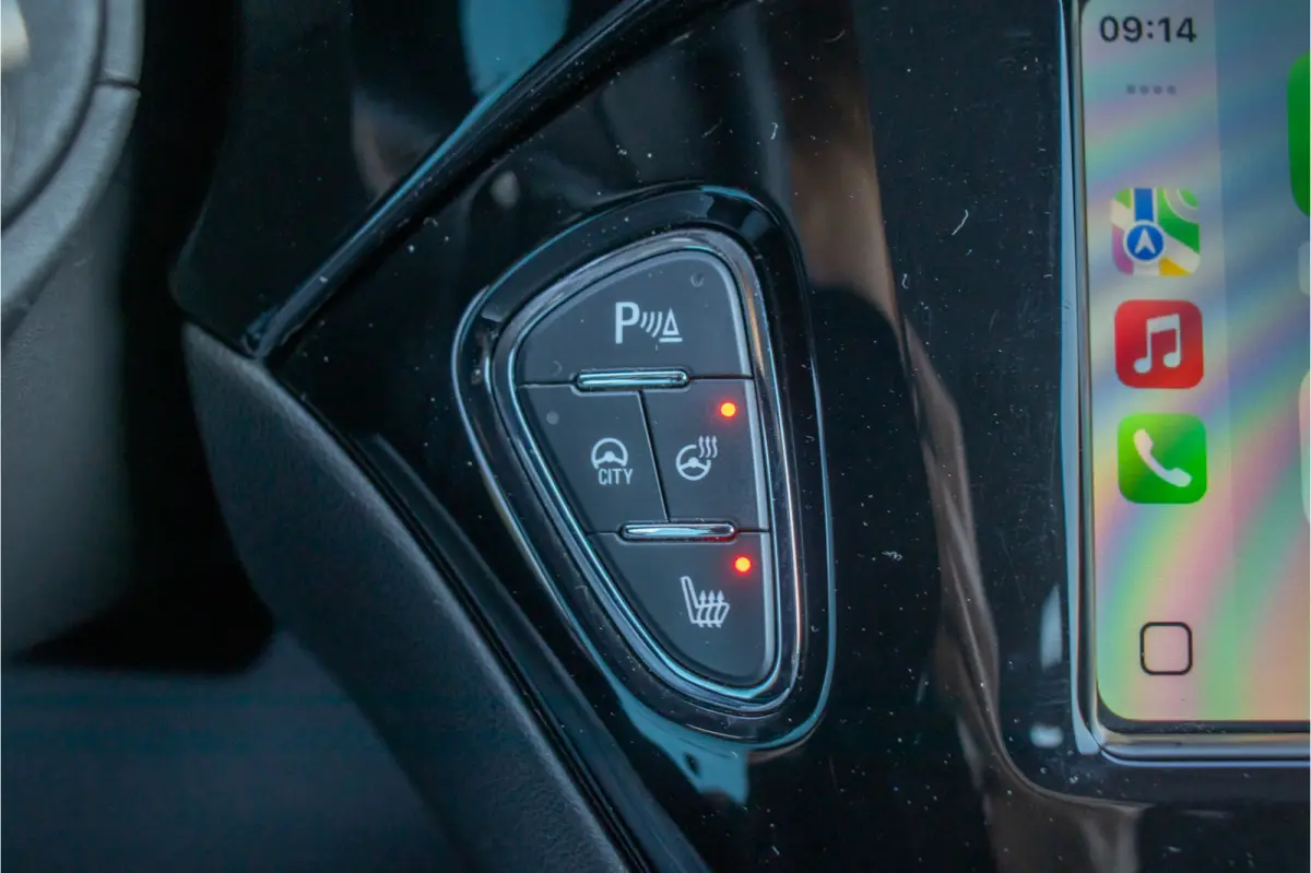 1.4 Jam, 2e eigenaar, Carplay, Stoel & Stuurverwarming, PDC, Half leder, Cruise control, Airco.