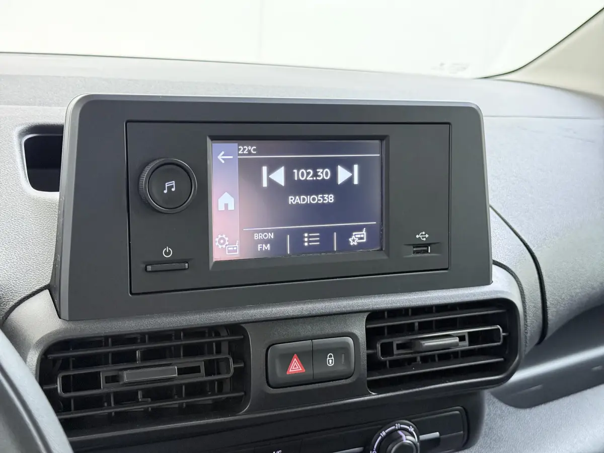 Feel 50 kWh 22.000KM!| SOH 100% | CRUISE| STANDKACHEL | LANE ASSIST