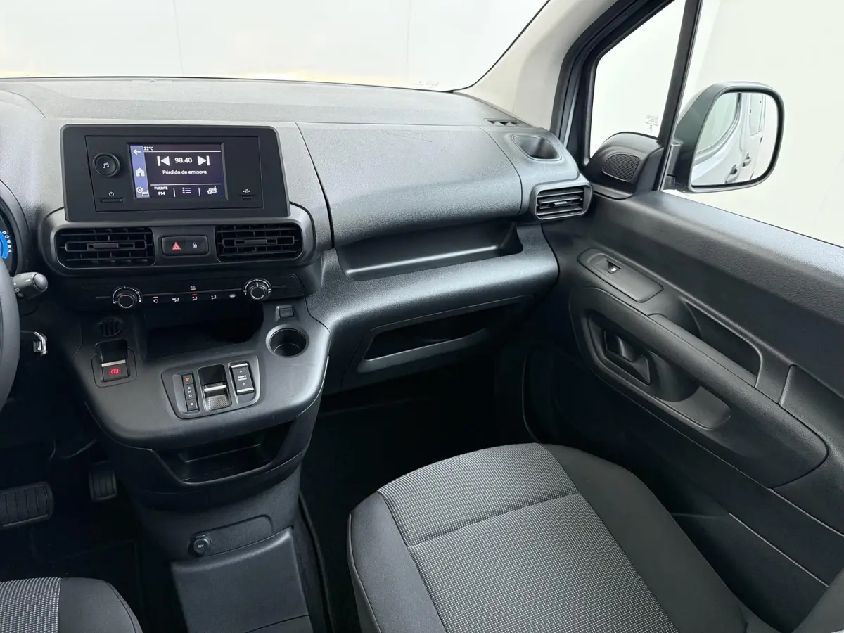 Feel 50 kWh 22.000KM!| SOH 100% | CRUISE| STANDKACHEL | LANE ASSIST