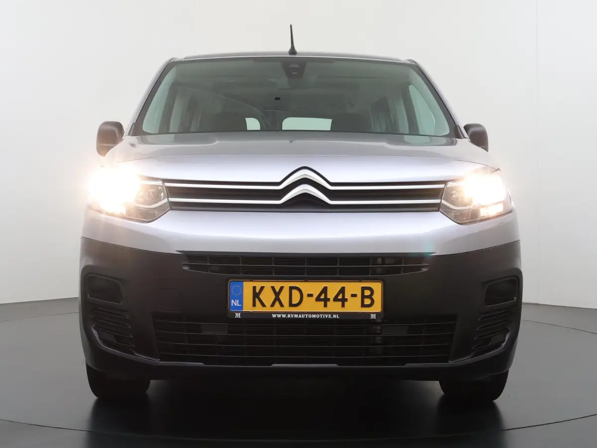 Feel 50 kWh 22.000KM!| SOH 100% | CRUISE| STANDKACHEL | LANE ASSIST