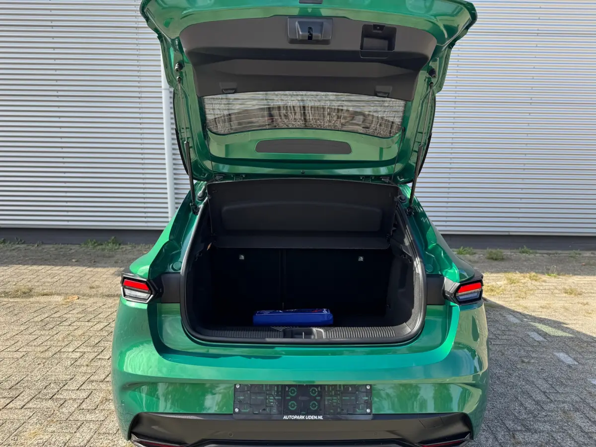 1.8 Full-Hybrid 160 techno,Navigatie,Safety pakket,Adap.Cruise,360Camera,4Season banden