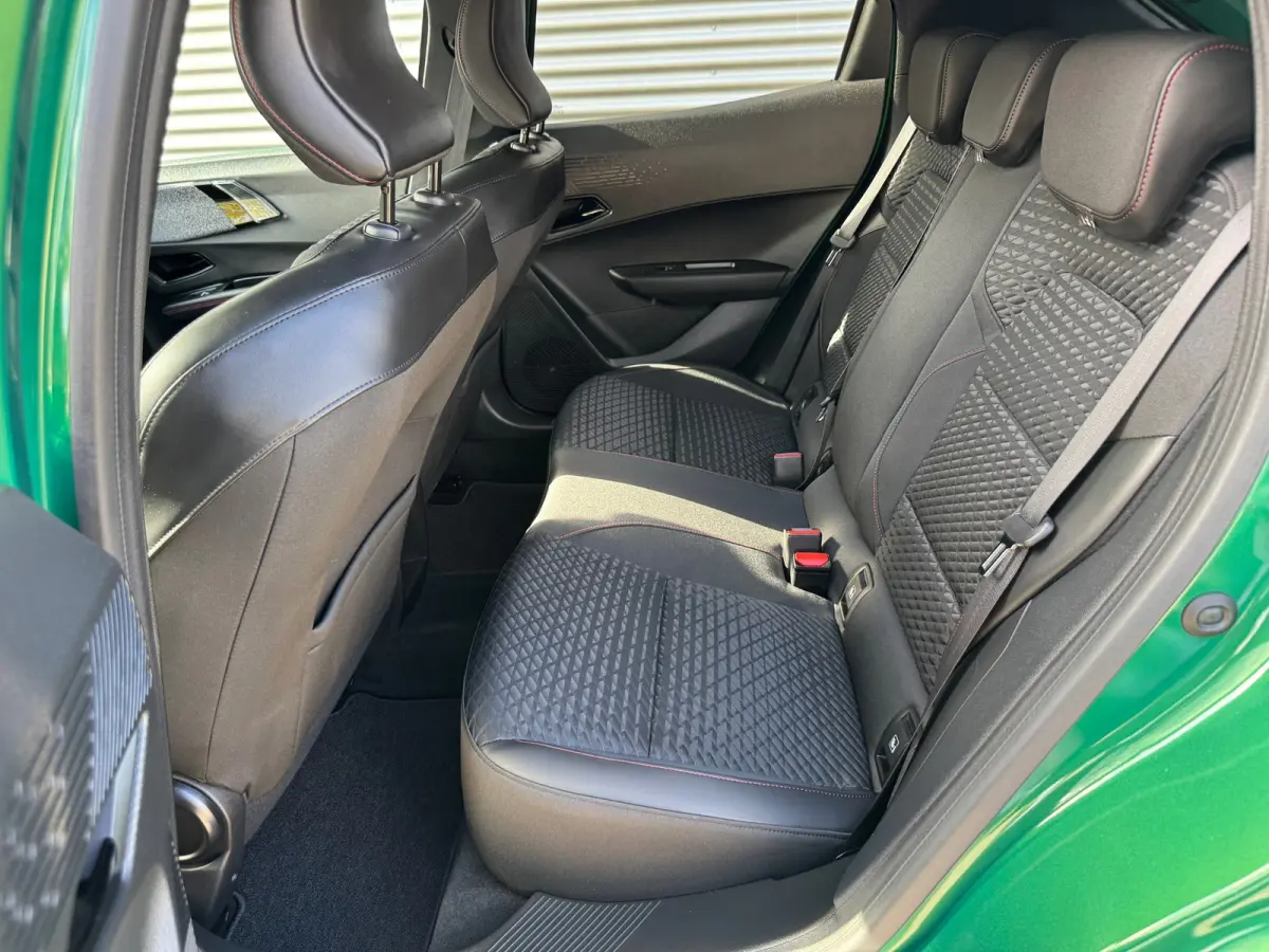 1.8 Full-Hybrid 160 techno,Navigatie,Safety pakket,Adap.Cruise,360Camera,4Season banden