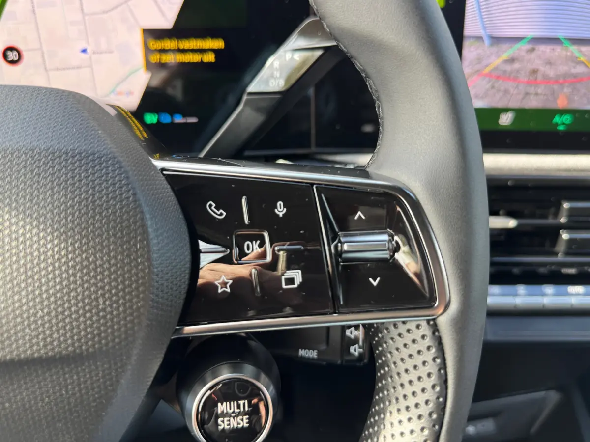 1.8 Full-Hybrid 160 techno,Navigatie,Safety pakket,Adap.Cruise,360Camera,4Season banden