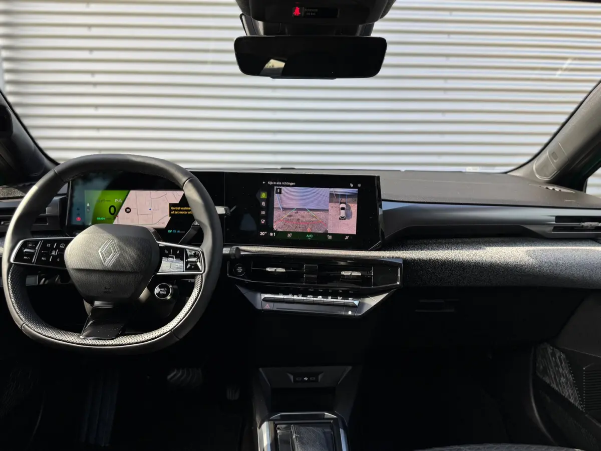 1.8 Full-Hybrid 160 techno,Navigatie,Safety pakket,Adap.Cruise,360Camera,4Season banden