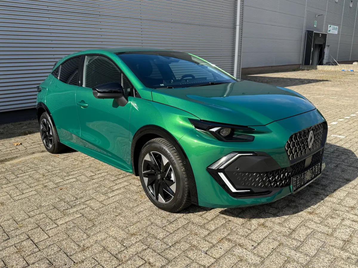 1.8 Full-Hybrid 160 techno,Navigatie,Safety pakket,Adap.Cruise,360Camera,4Season banden