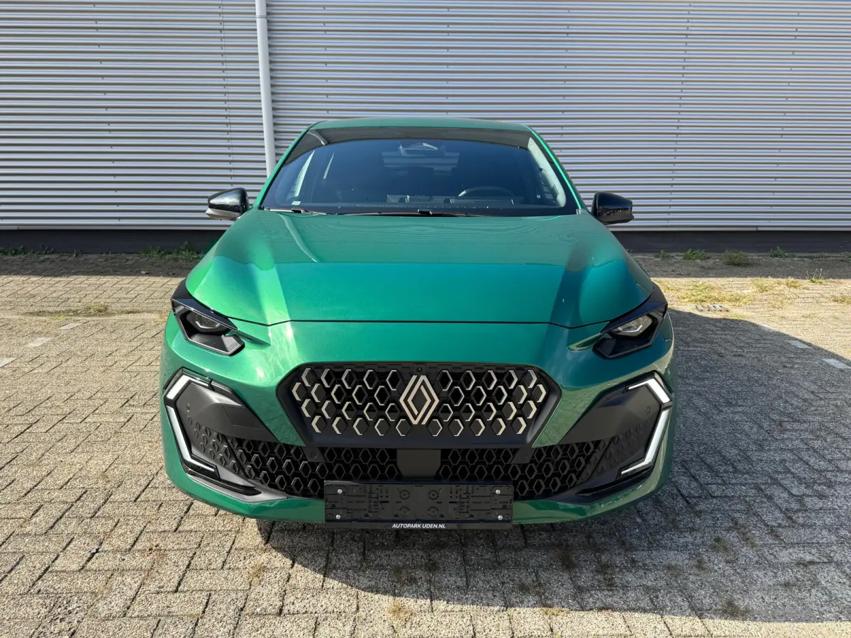 1.8 Full-Hybrid 160 techno,Navigatie,Safety pakket,Adap.Cruise,360Camera,4Season banden