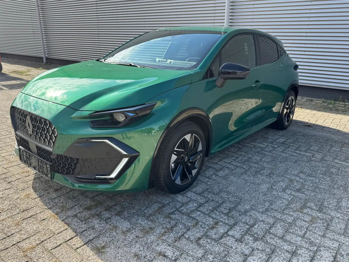 1.8 Full-Hybrid 160 techno,Navigatie,Safety pakket,Adap.Cruise,360Camera,4Season banden
