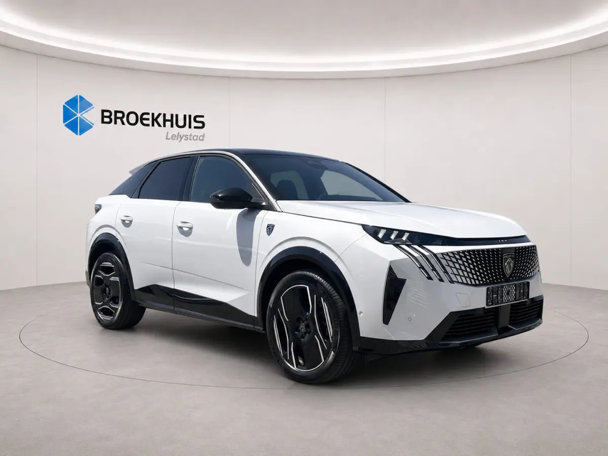 GT Exclusive | Elektrische parkeerrem | Extra getinte achterste zijruiten en achterruit