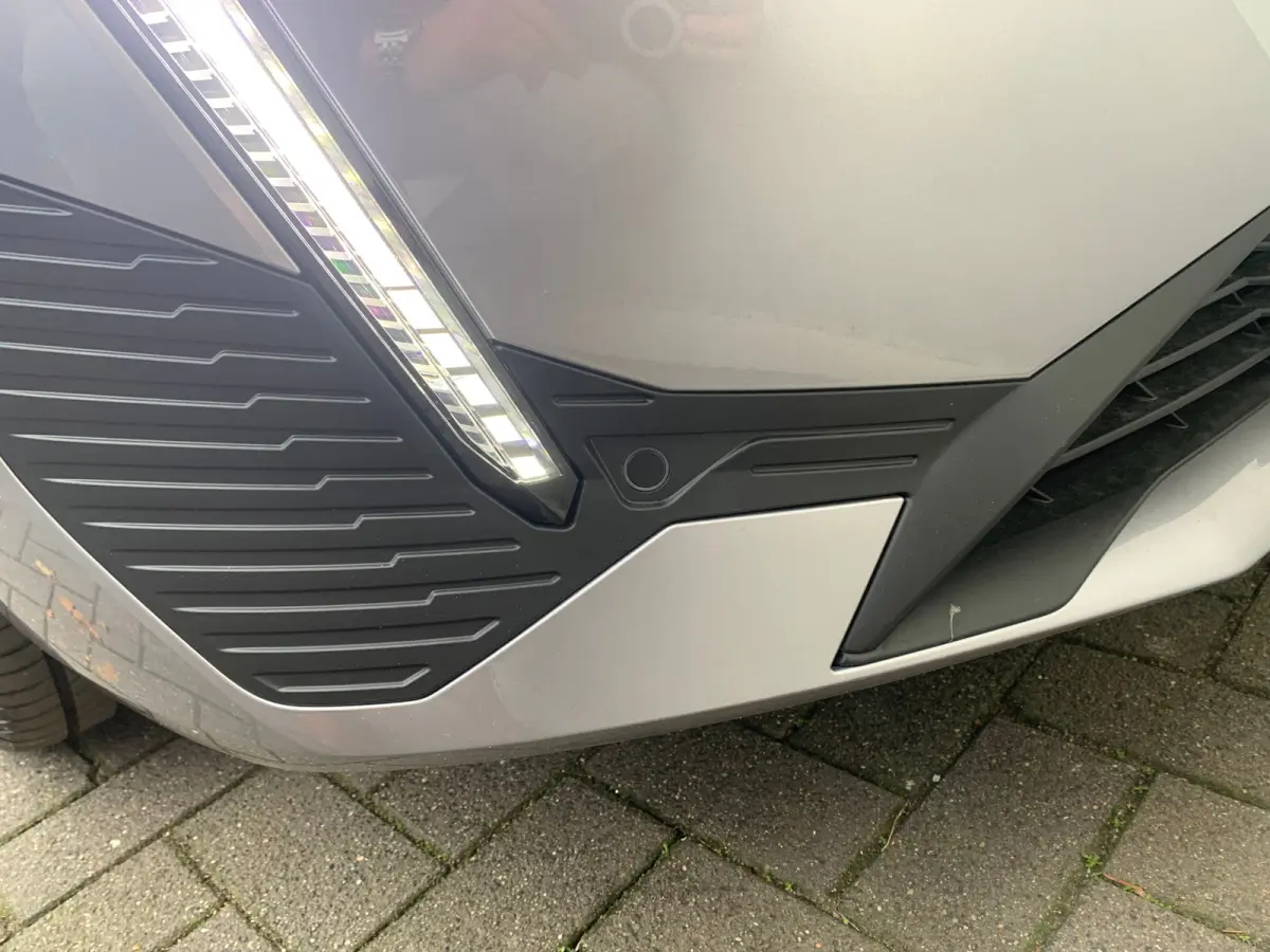 Allure | 17" lichtmetalen velgen 'HALONG' | Achteruitrijcamera 180° (Visiopark 1) | Autonomous Emergency Braking d.m.v. radar i.p.v. camera