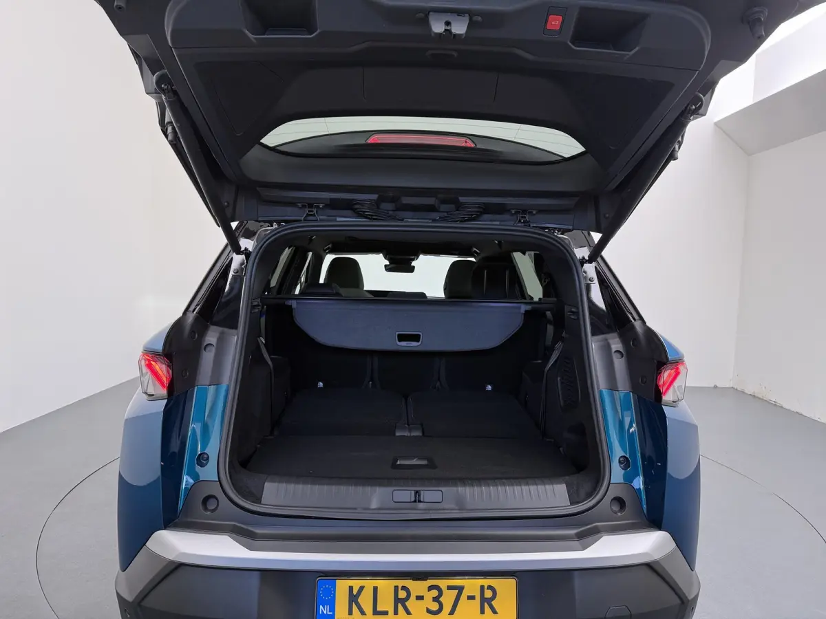 | Demo Deal | GT | Adaptieve cruise control met Stop&Go functie | Panoramisch schuifdak Pack | Verwarmbare voorstoelen