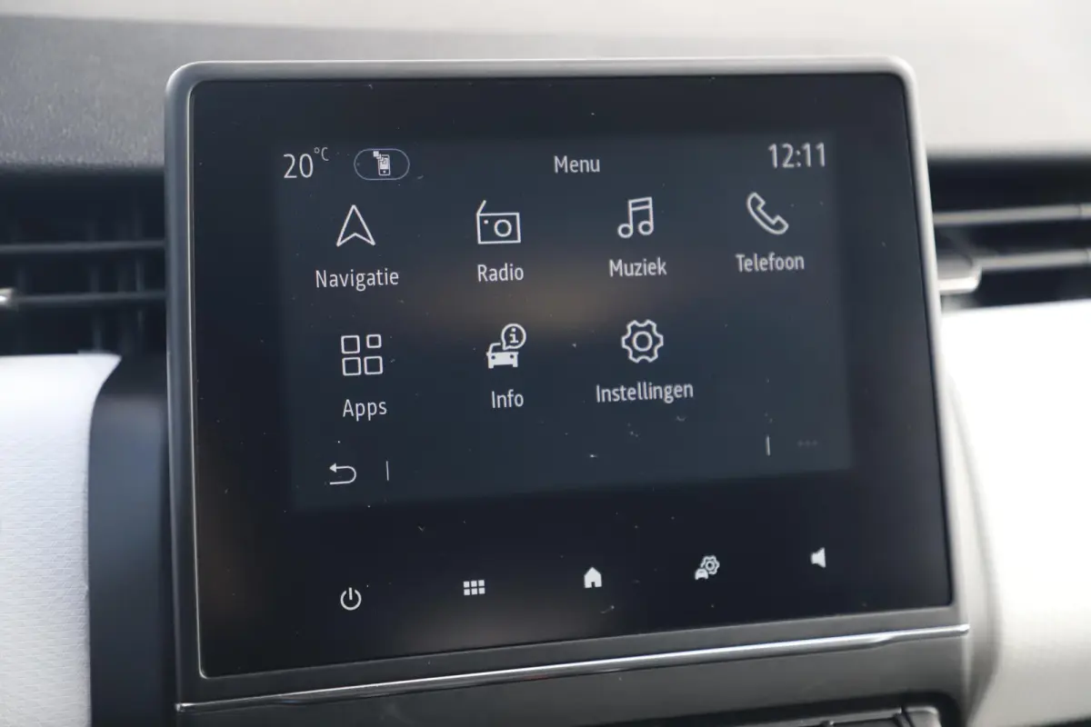 1.0 TCe 90 Evolution Navigatie Achteruitrijcamera LMV Carplay Android Airco Cruise Control Parkeersensor LED