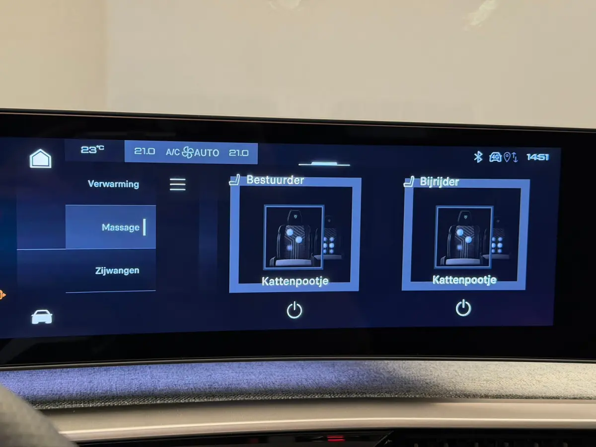 GT | Advanced Active Safety Brake met camera en radar (Pack Safety Plus) | Climate Control | Elektrische parkeerrem