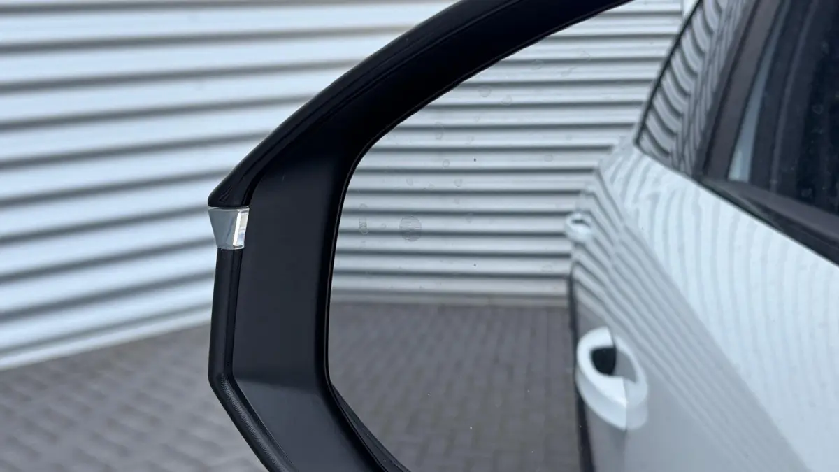 Allure | Elektrische parkeerrem | Extra getinte achterste zijruiten en achterruit