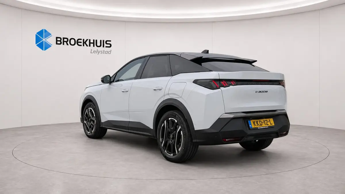 Allure | Elektrische parkeerrem | Extra getinte achterste zijruiten en achterruit
