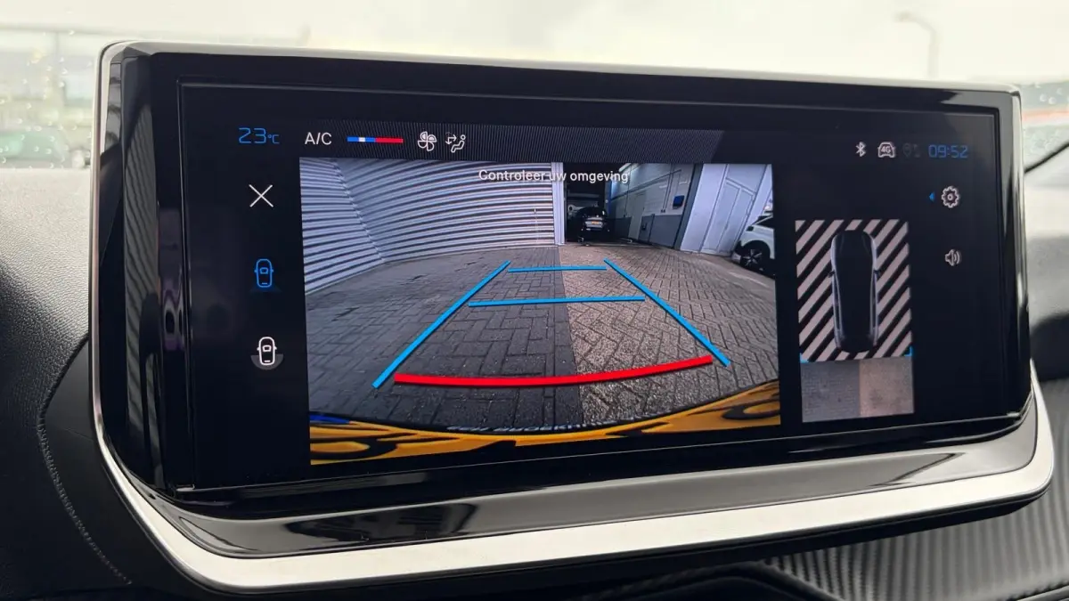 Business | Elektrische parkeerrem | Extra getinte achterste zijruiten en achterruit | Extra getinte achterste zijruiten en achterruit