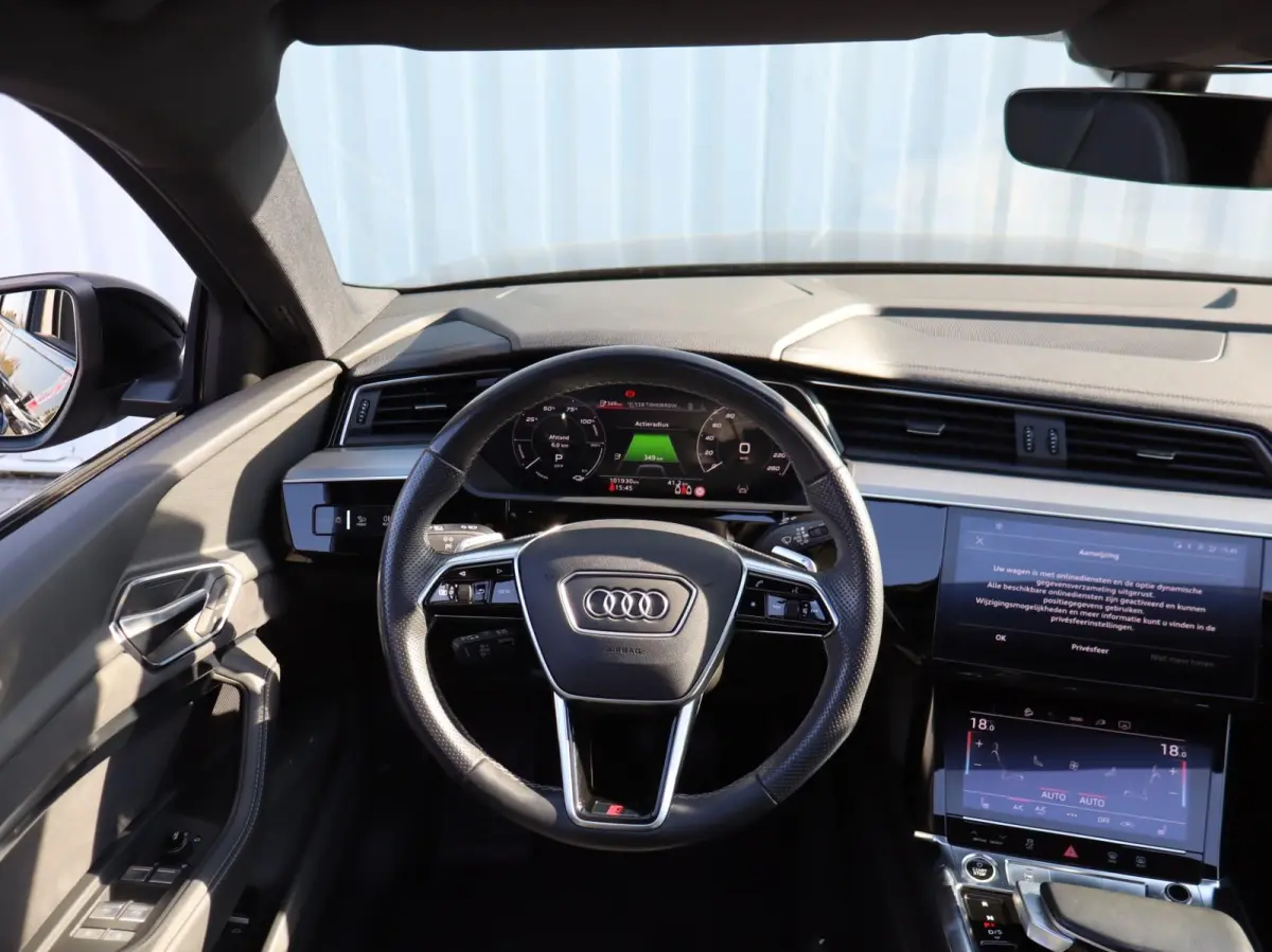 55 quattro 409pk S Edition 95 kWh | SoH 94% | ACC | Luchtvering | Voorstoelen Verwarmd | Achteruitrijcamera