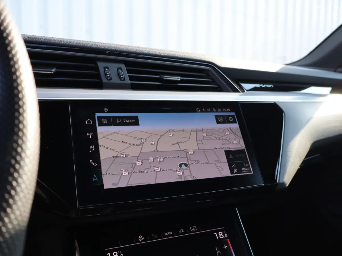 55 quattro 409pk S Edition 95 kWh | SoH 94% | ACC | Luchtvering | Voorstoelen Verwarmd | Achteruitrijcamera