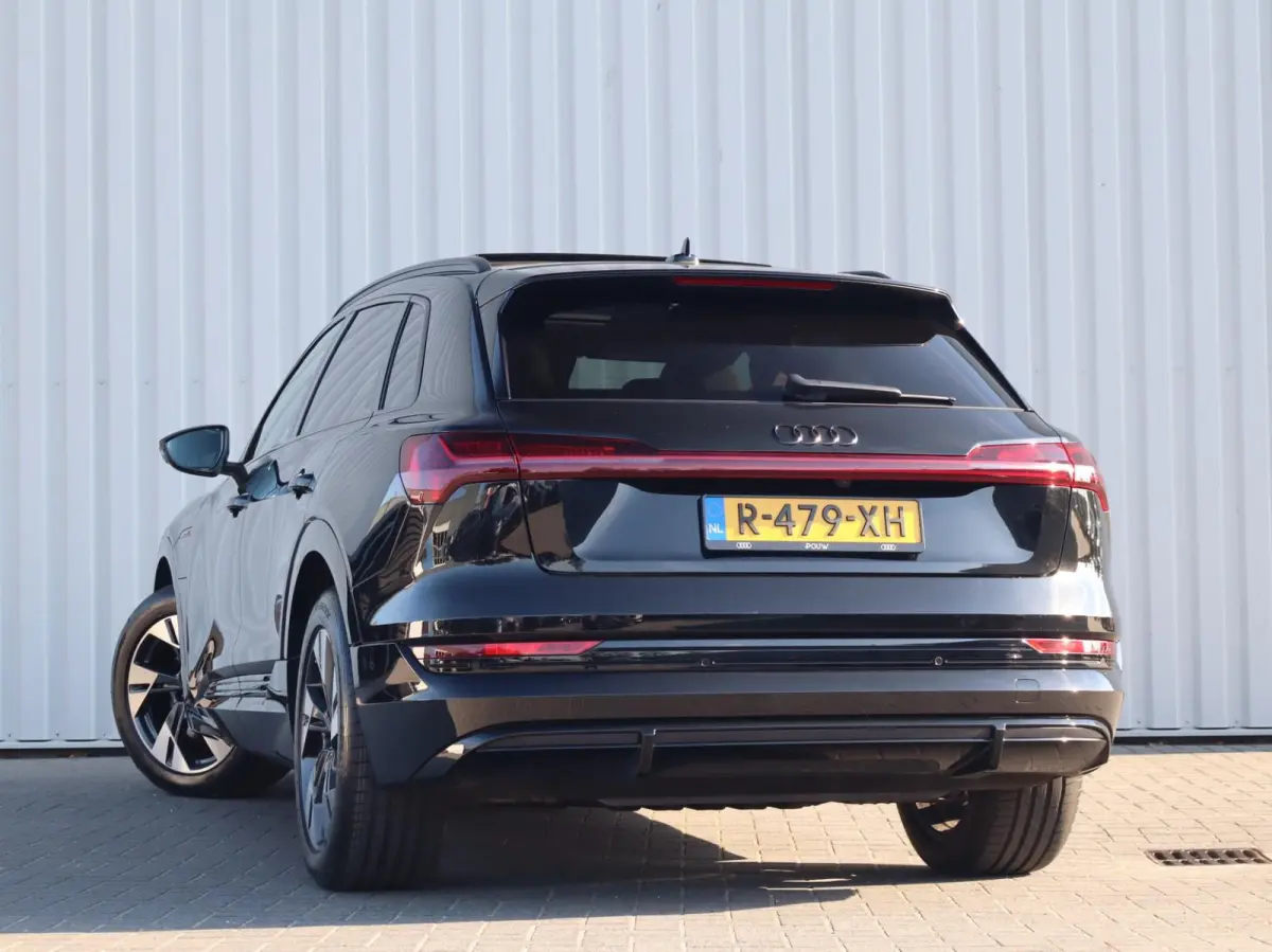 55 quattro 409pk S Edition 95 kWh | SoH 94% | ACC | Luchtvering | Voorstoelen Verwarmd | Achteruitrijcamera
