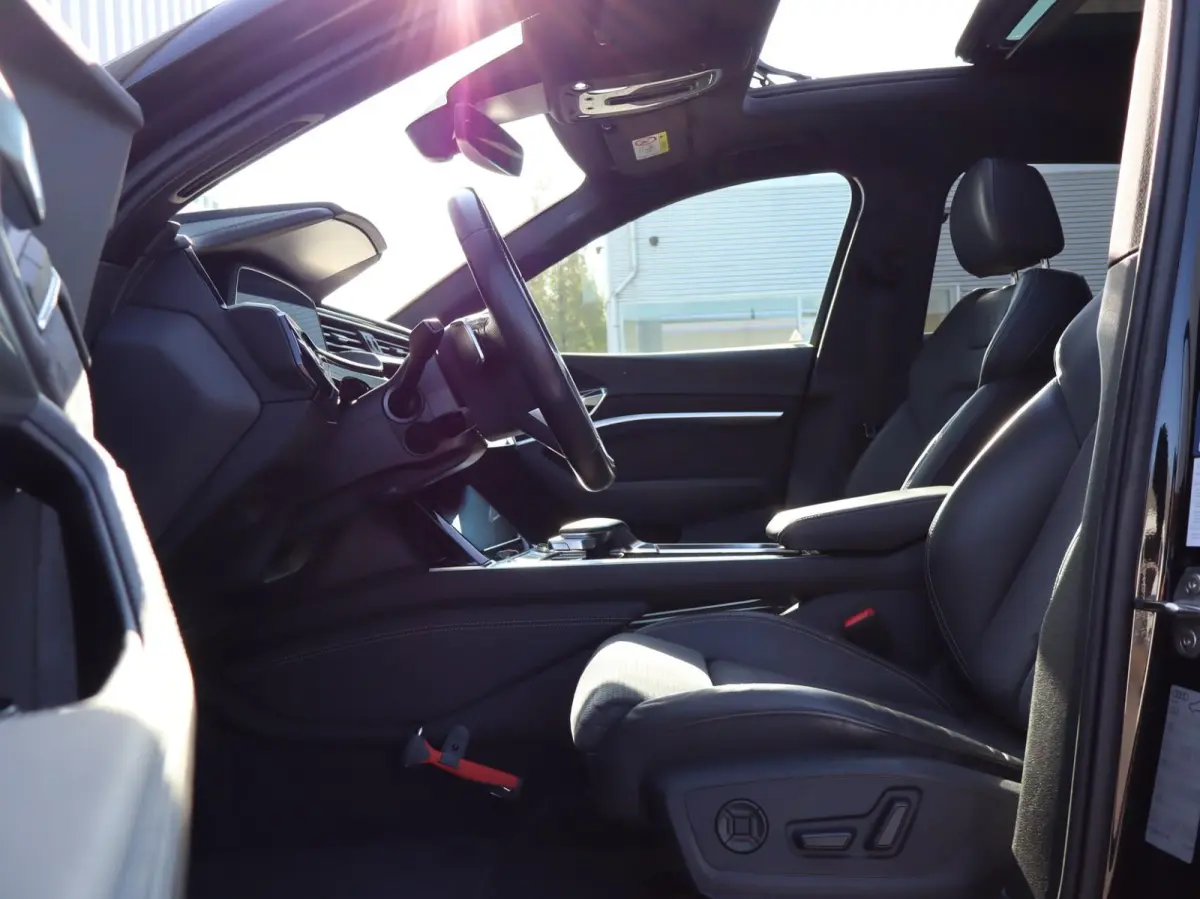 55 quattro 409pk S Edition 95 kWh | SoH 94% | ACC | Luchtvering | Voorstoelen Verwarmd | Achteruitrijcamera