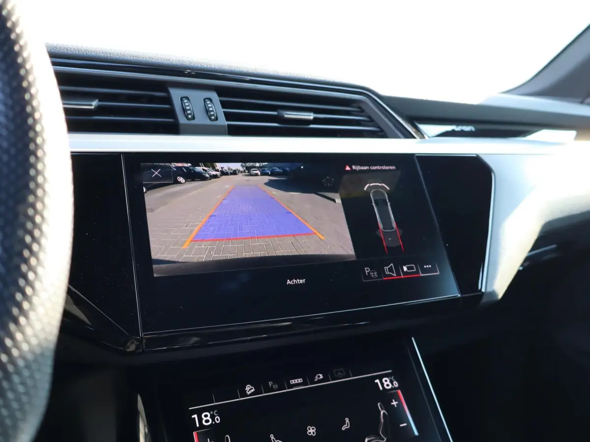 55 quattro 409pk S Edition 95 kWh | SoH 94% | ACC | Luchtvering | Voorstoelen Verwarmd | Achteruitrijcamera