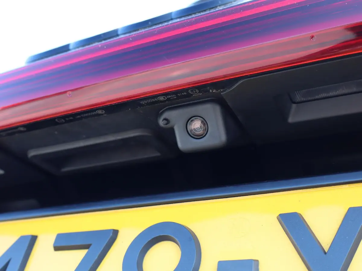 55 quattro 409pk S Edition 95 kWh | SoH 94% | ACC | Luchtvering | Voorstoelen Verwarmd | Achteruitrijcamera