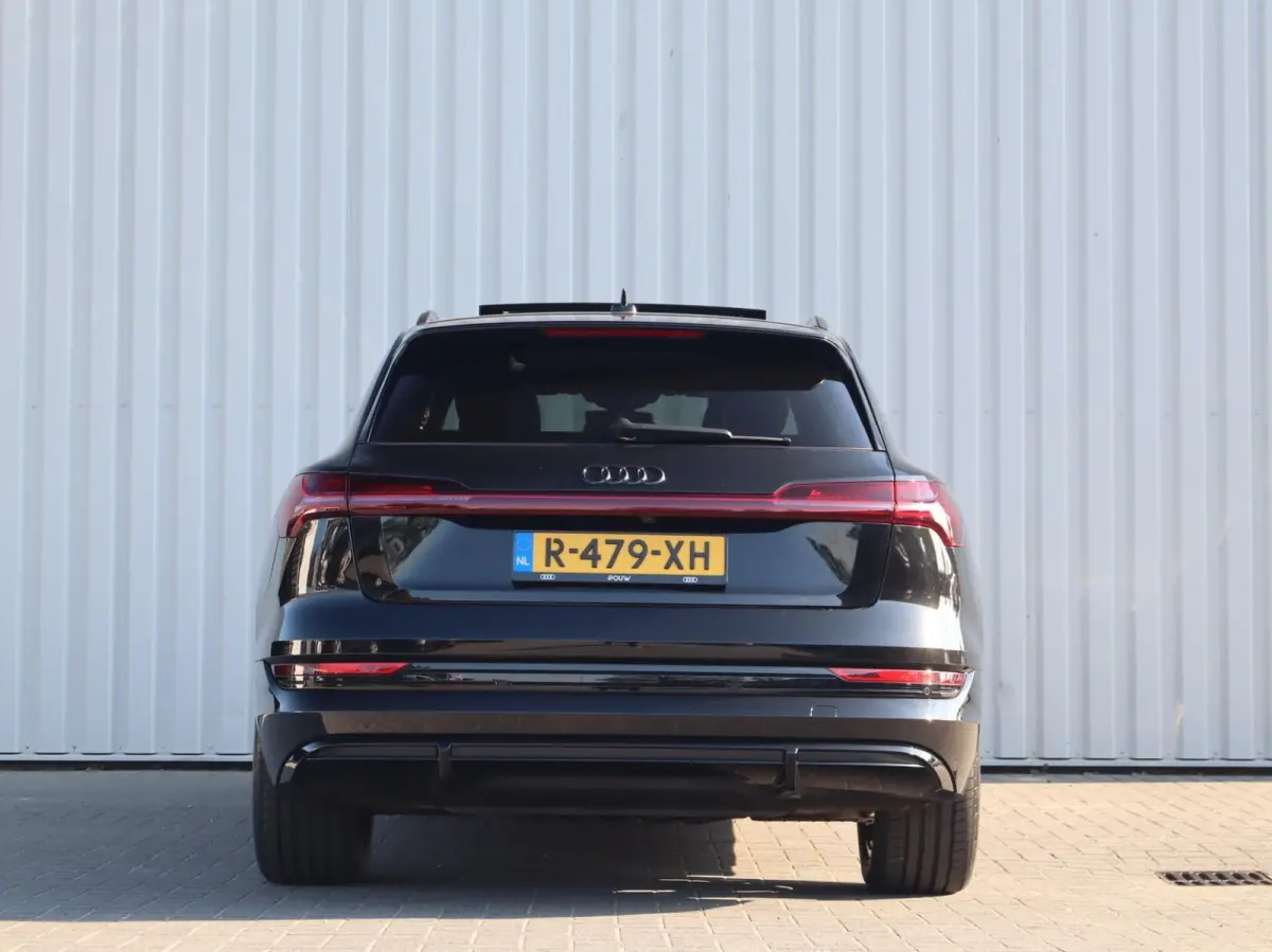 55 quattro 409pk S Edition 95 kWh | SoH 94% | ACC | Luchtvering | Voorstoelen Verwarmd | Achteruitrijcamera