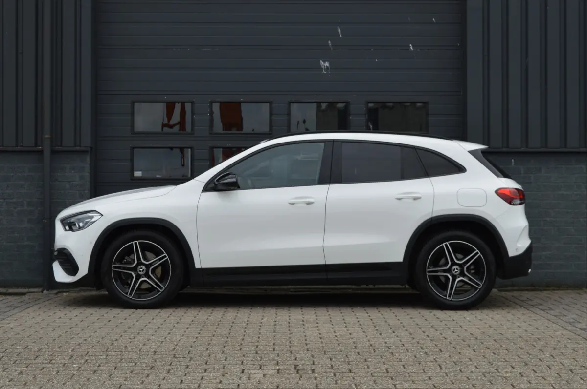200 Business Solution AMG | CAMERA | SFEERVERLICHTING | CARPLAY |
