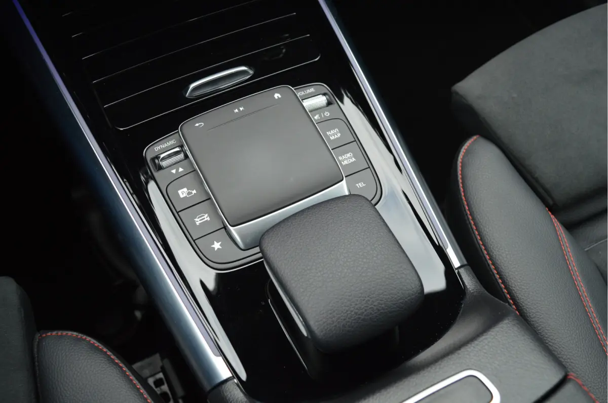 200 Business Solution AMG | CAMERA | SFEERVERLICHTING | CARPLAY |
