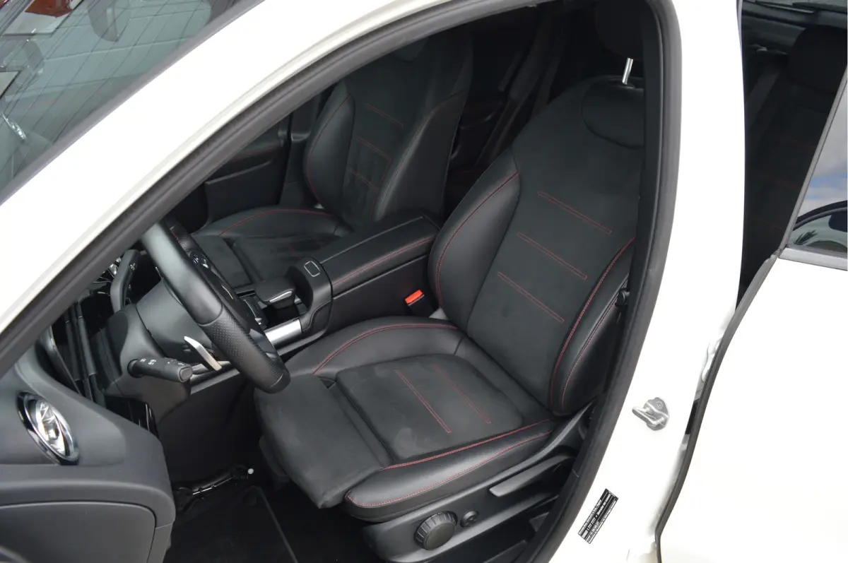 200 Business Solution AMG | CAMERA | SFEERVERLICHTING | CARPLAY |