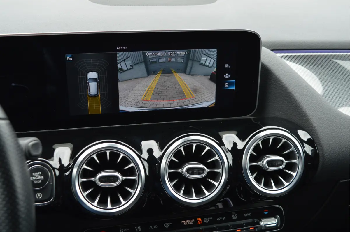 200 Business Solution AMG | CAMERA | SFEERVERLICHTING | CARPLAY |