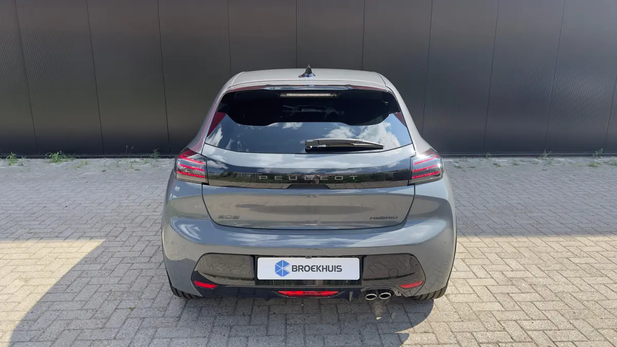 GT | Elektrische parkeerrem | Extra getinte achterste zijruiten en achterruit | Extra getinte achterste zijruiten en achterruit