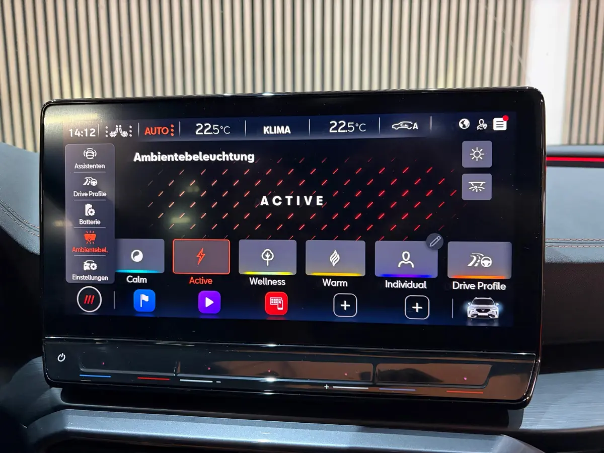 1.4 e-Hybrid VZ Copper Edition Pano Buttons On steering Cam Led Leder Memory Full options!!!