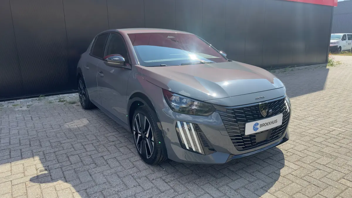 GT | Elektrische parkeerrem | Extra getinte achterste zijruiten en achterruit | Extra getinte achterste zijruiten en achterruit