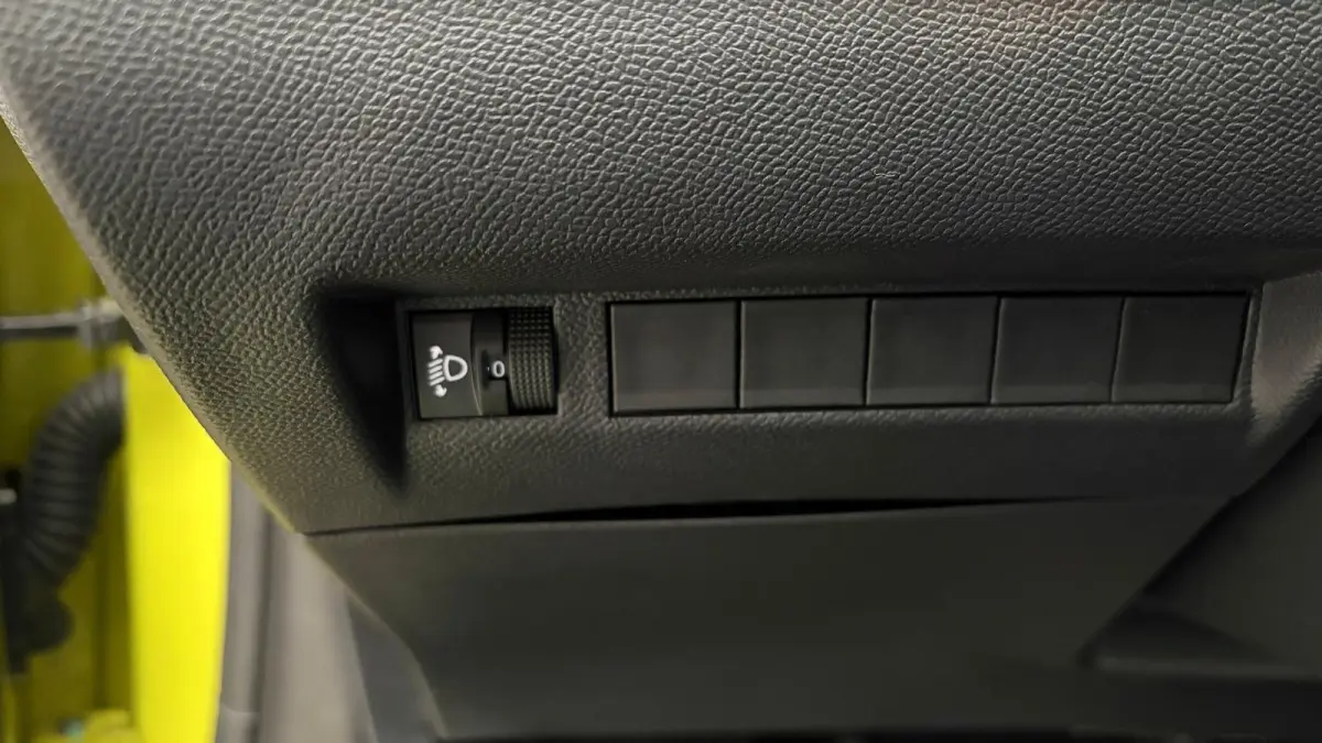 Business | Elektrische parkeerrem | Extra getinte achterste zijruiten en achterruit | Extra getinte achterste zijruiten en achterruit