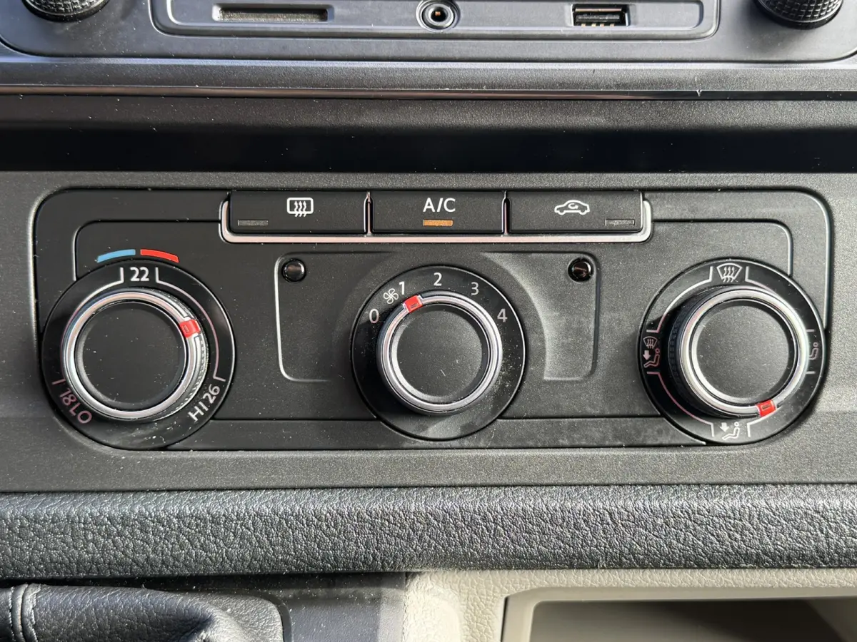 2.0 TDI L1H1 Airco Camera Trekhaak Imperiaal Laadruimte betimmering