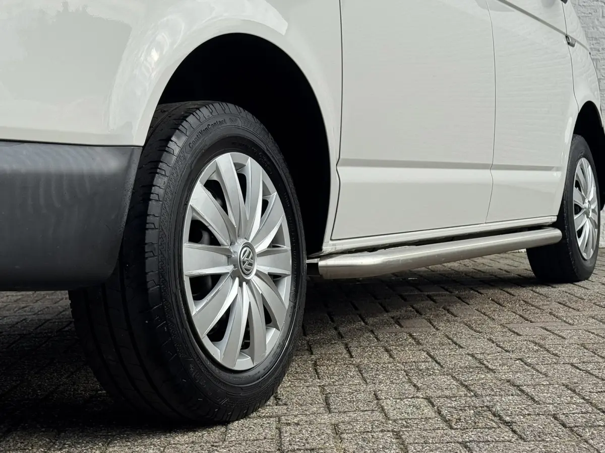 2.0 TDI L1H1 Airco Camera Trekhaak Imperiaal Laadruimte betimmering