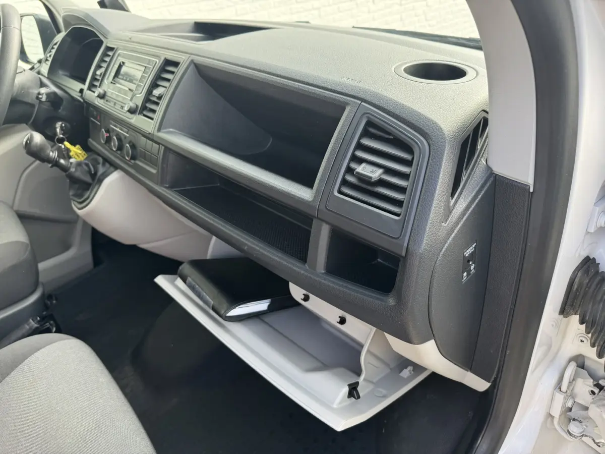 2.0 TDI L1H1 Airco Camera Trekhaak Imperiaal Laadruimte betimmering
