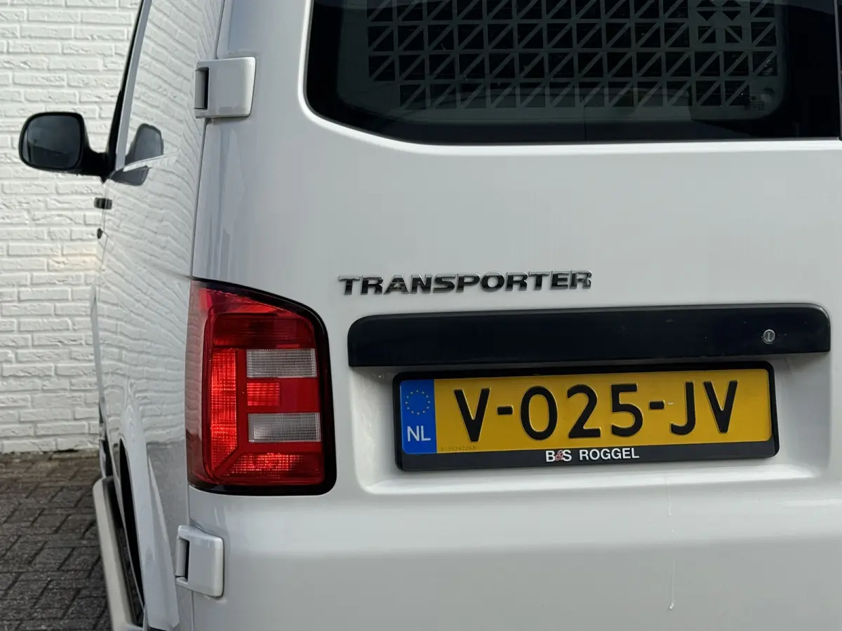 2.0 TDI L1H1 Airco Camera Trekhaak Imperiaal Laadruimte betimmering