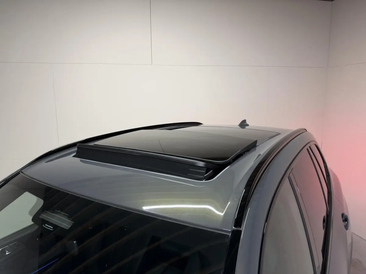 xDrive45e M-Sport Individual Dravitgrau Pano Laser 360º HUD Trekh.