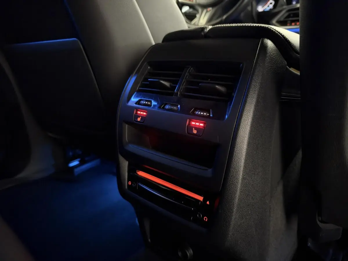xDrive45e M-Sport Individual Dravitgrau Pano Laser 360º HUD Trekh.