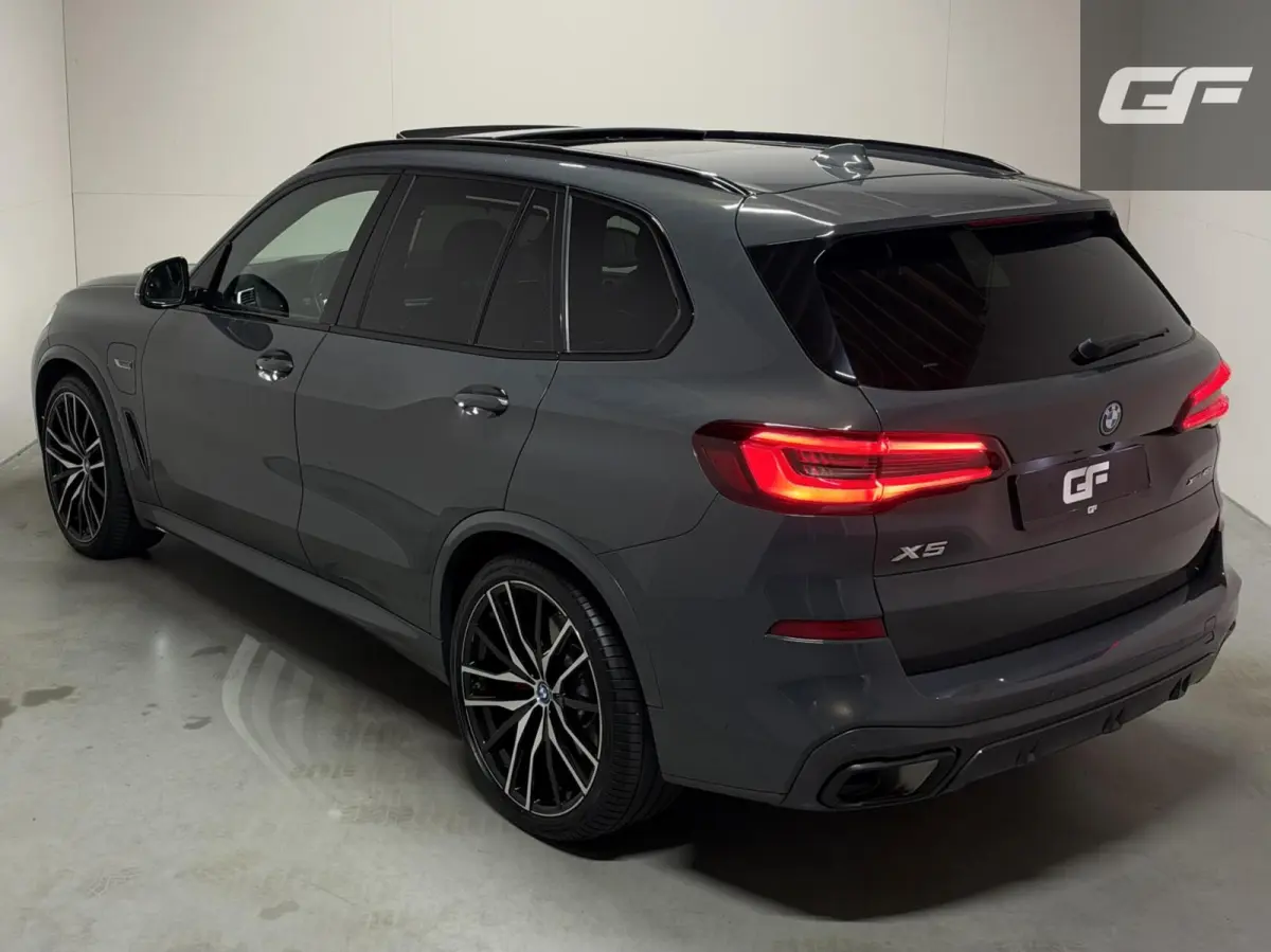 xDrive45e M-Sport Individual Dravitgrau Pano Laser 360º HUD Trekh.