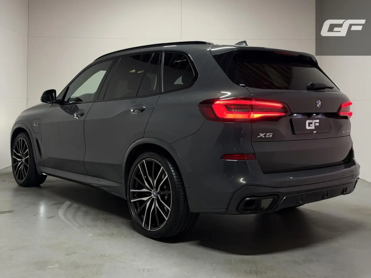 xDrive45e M-Sport Individual Dravitgrau Pano Laser 360º HUD Trekh.