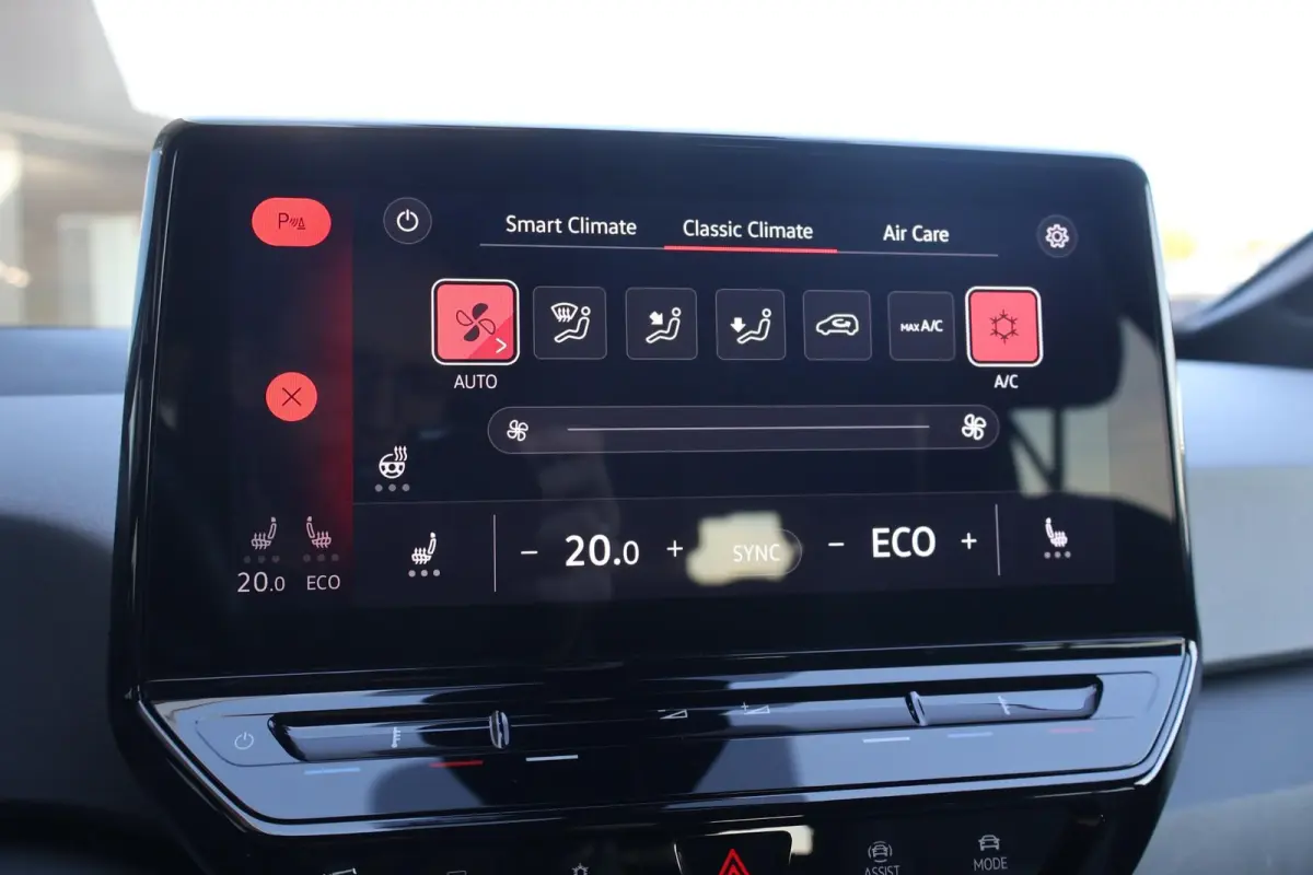 204pk Pro 58 kWh | SoH 95% | Warmtepomp | Camera | Stoel en stuurverwarming | Carplay