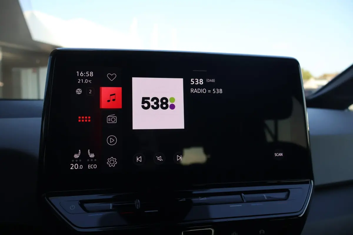 204pk Pro 58 kWh | SoH 95% | Warmtepomp | Camera | Stoel en stuurverwarming | Carplay