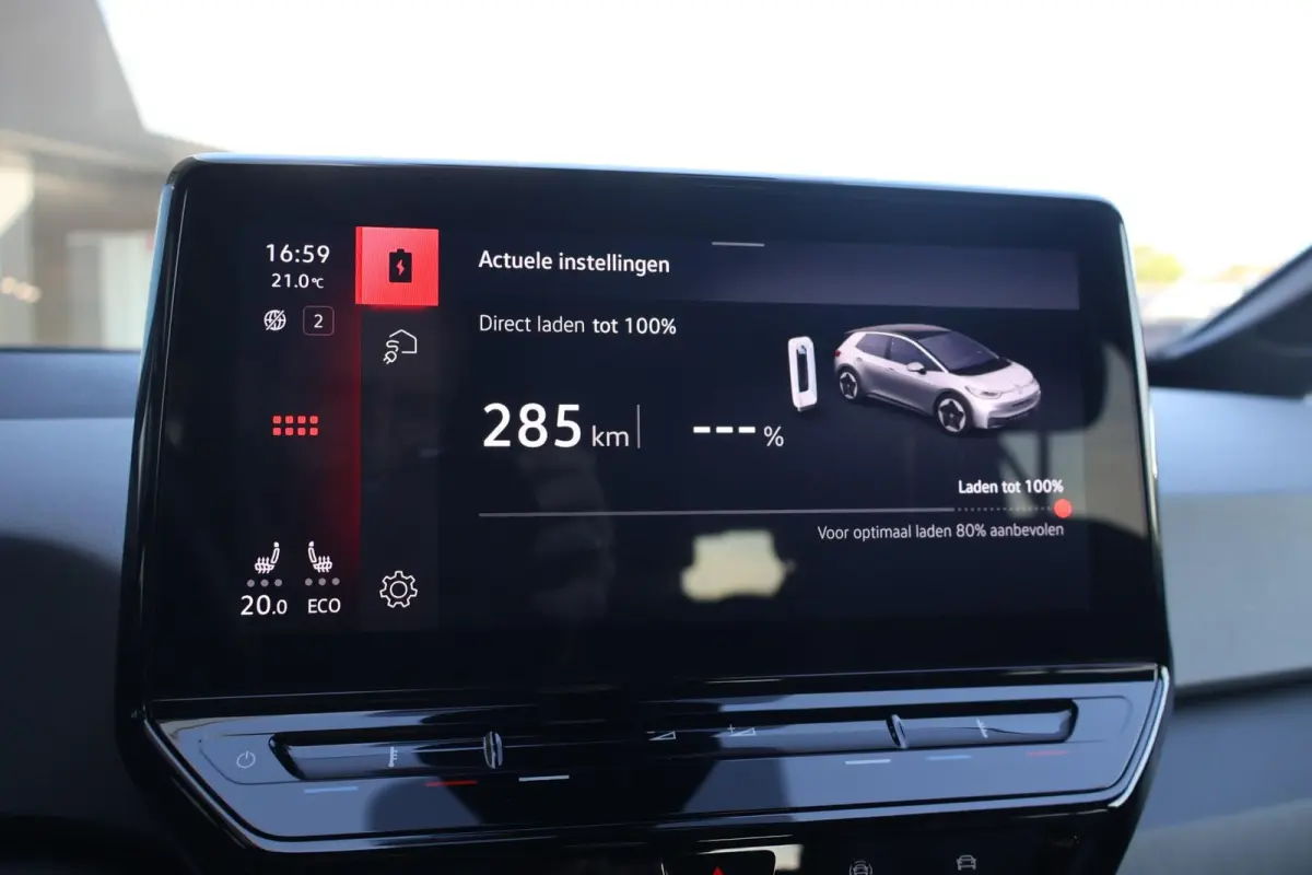 204pk Pro 58 kWh | SoH 95% | Warmtepomp | Camera | Stoel en stuurverwarming | Carplay