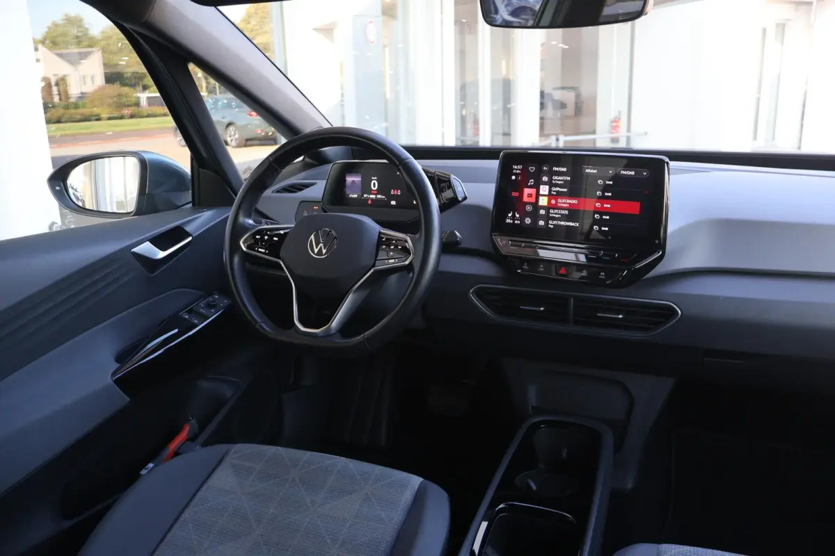 204pk Pro 58 kWh | SoH 95% | Warmtepomp | Camera | Stoel en stuurverwarming | Carplay