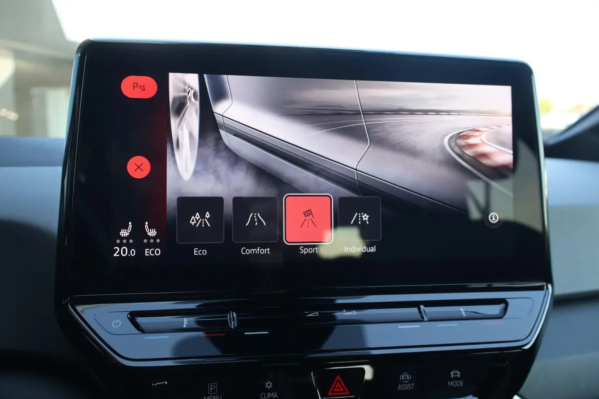 204pk Pro 58 kWh | SoH 95% | Warmtepomp | Camera | Stoel en stuurverwarming | Carplay