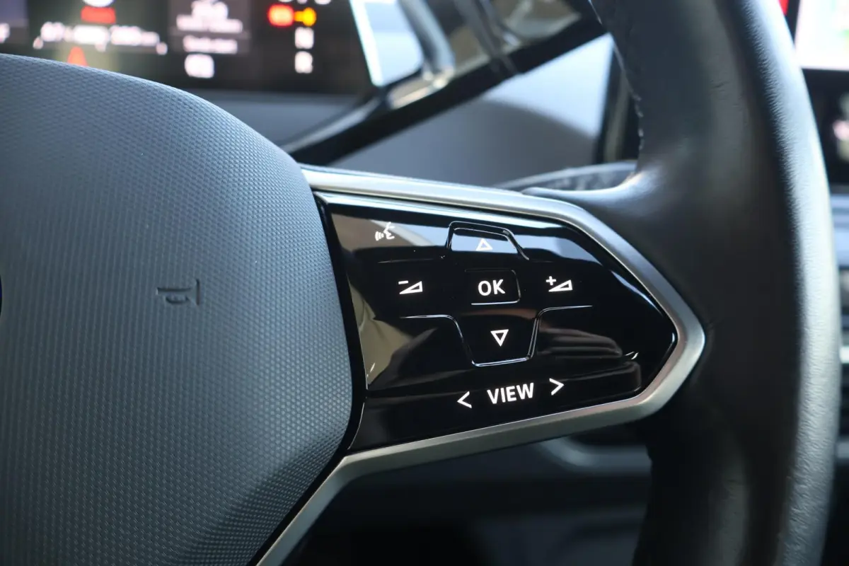 204pk Pro 58 kWh | SoH 95% | Warmtepomp | Camera | Stoel en stuurverwarming | Carplay