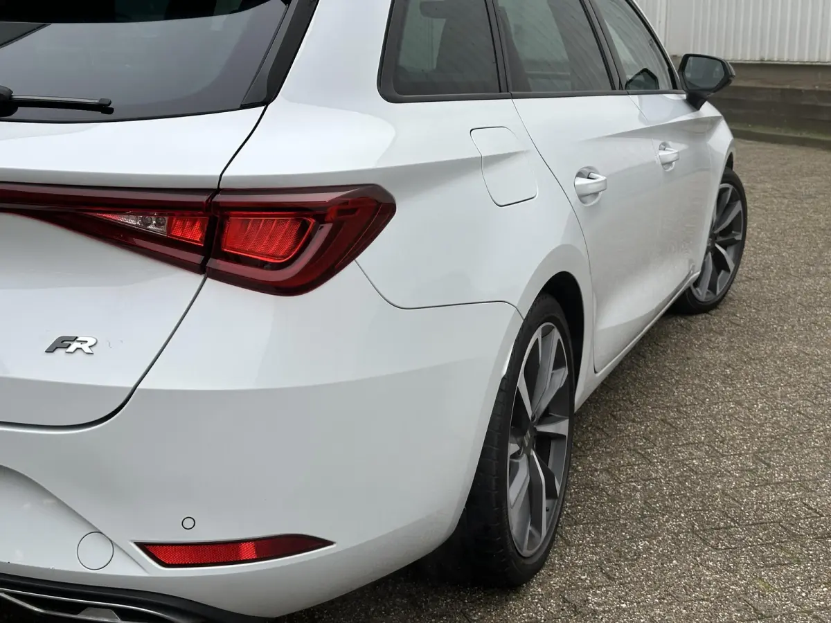 1.5 TSI Style FR Business Intense | Carplay/Adapt.Cruise/18-inch/Sfeerverlichting/LED Koplamp